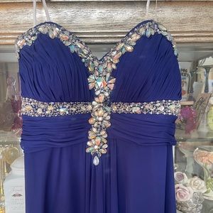 XSCAPE: Blue Strapless Chiffon Prom Gown w/beaded crystals top Size: 12